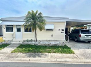 11176 100th St #48, Largo, FL 33773
