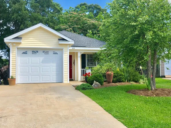 8719 Terrell Ct S, Mobile, AL 36695