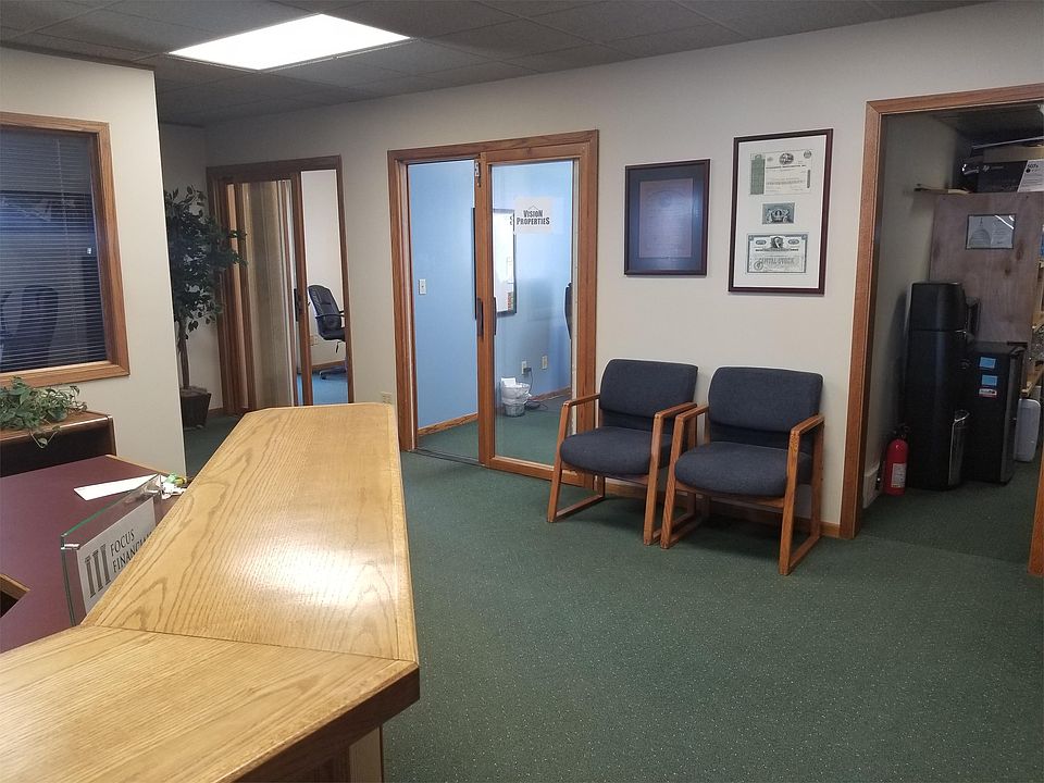 2nd image of 1421 Bemidji Ave N Ste 1