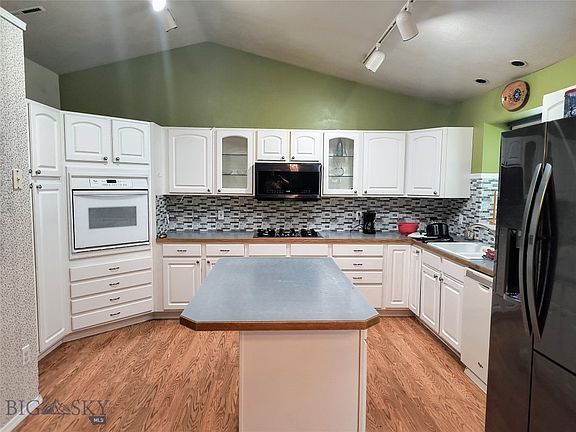 2nd image of 1006 E Missoula Ave