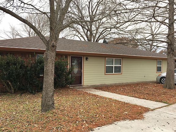3rd image of 4401 Luker Ct