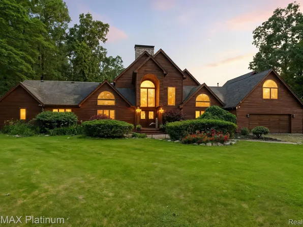 11600 Mount Hope Rd, Munith, MI 49259