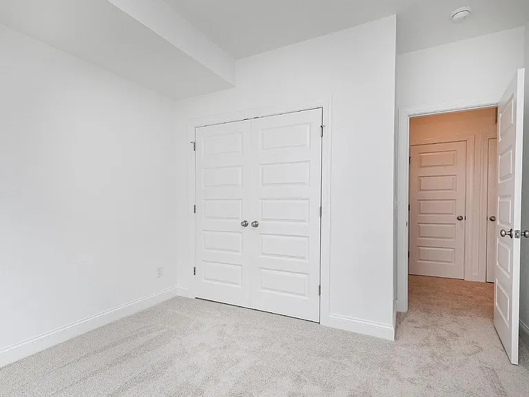 1204 S Person St #101 — Photo 16