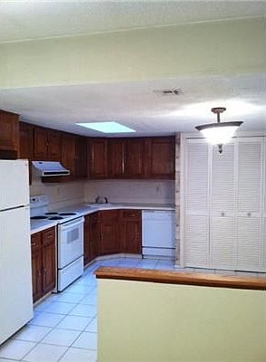 2nd image of 363A Union Dr
