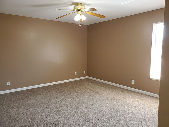 5th image of 426 Jack Miller Blvd