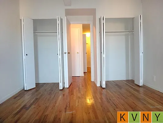 Rented by KVNY Soho | media 2