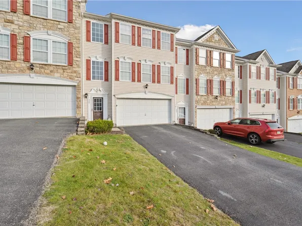 746 Freedom Dr, Carnegie, PA 15106