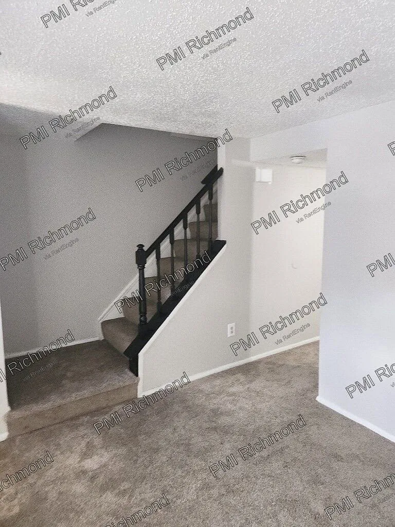 3 bed, 1.5 bath, 1280 sqft, $1,870 — Photo 3