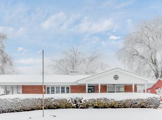 1204 E Empire St, Bloomington, IL 61701