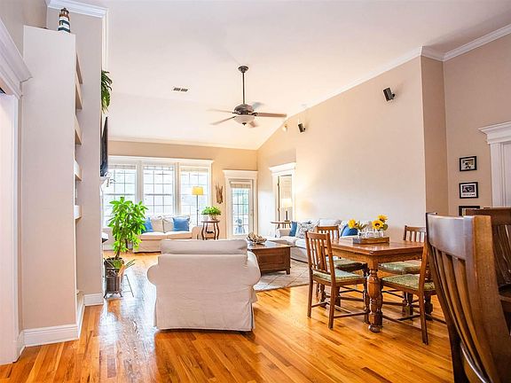 5th image of 1244 Stoney Creek Way