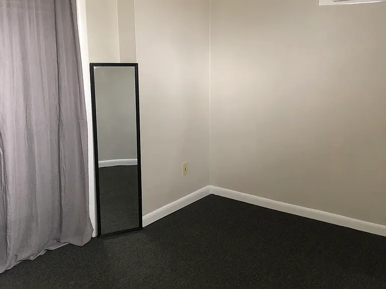 1511 S Summit View Dr #UPPER LEVEL — Photo 12