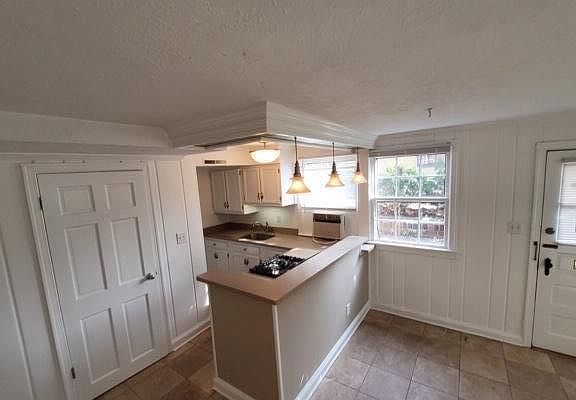 4th image of 4911 42nd St NW Unit Basement