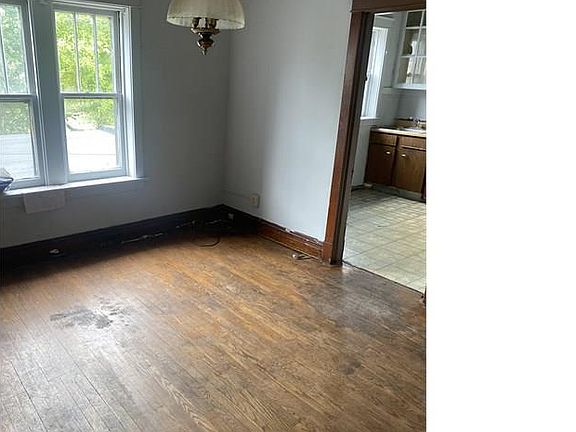 4th image of 3840 Bates St #A