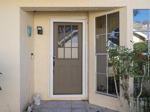 2nd image of 4808 Vesper Ct #34