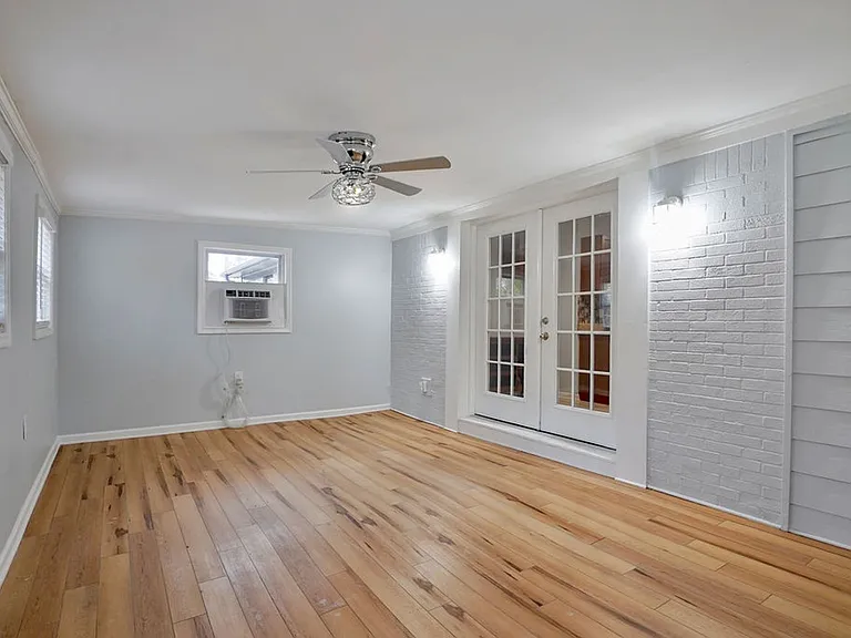 969 Oak Grove Rd — Photo 14