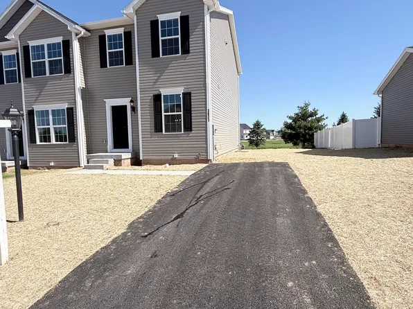 3621 Fieldstone Dr, Dover, PA 17315