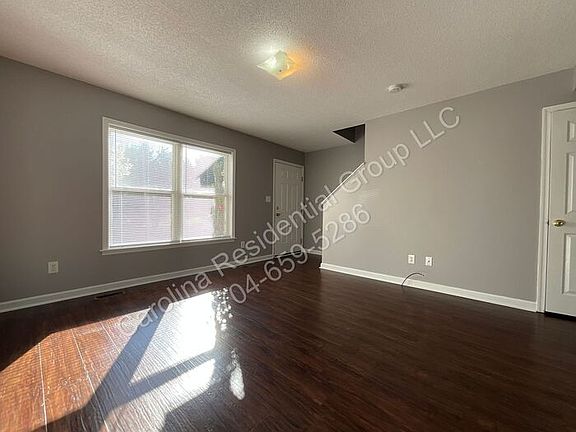 3rd image of 206 W 15th St APT 4