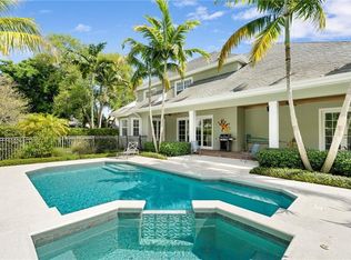 220 Oak Hammock Ct SW, Vero Beach, FL 32962