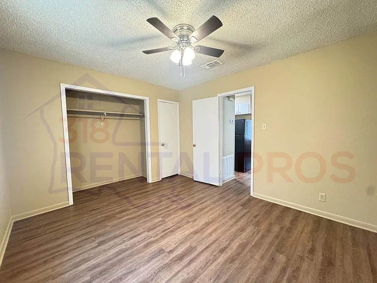 1701 W California Ave — Photo 8