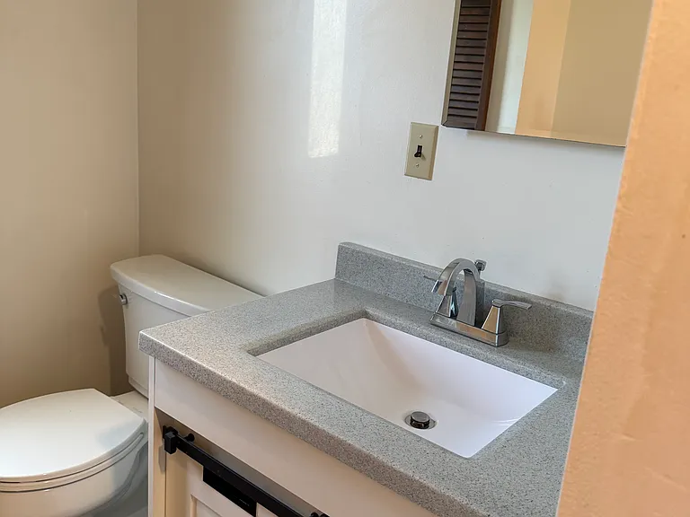 321 Vernon St — Photo 10