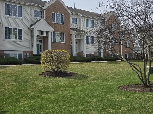 1959 Concord Dr, McHenry, IL 60050