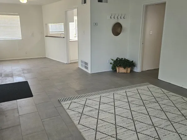 3220 Windsor Dr, Sacramento, CA 95864