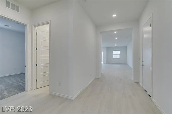 37 Charlotte Ridge Pl — Photo 3