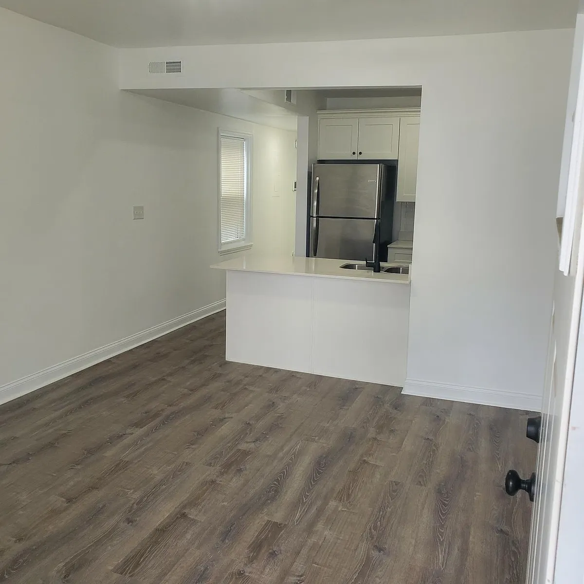 Building Photo - 103 Oneal St #E