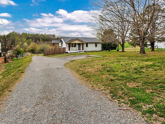 5th image of 1440 Hickory Point Rd