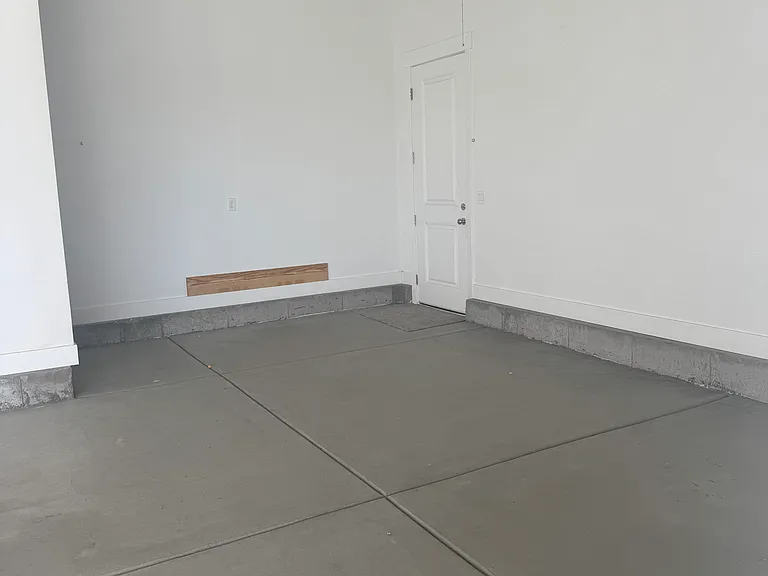 337 W Destiny Way — Photo 3