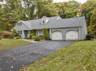 49 Woodridge Rd, Westwood, MA 02090
