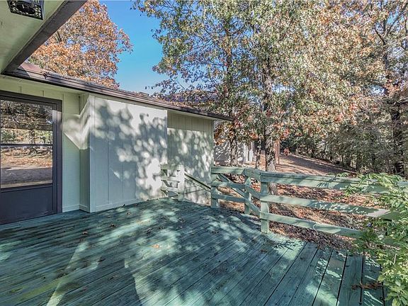 3rd image of 31 Hoyer Ln