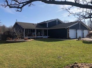 569 Glenwood Dr, Valparaiso, IN 46385