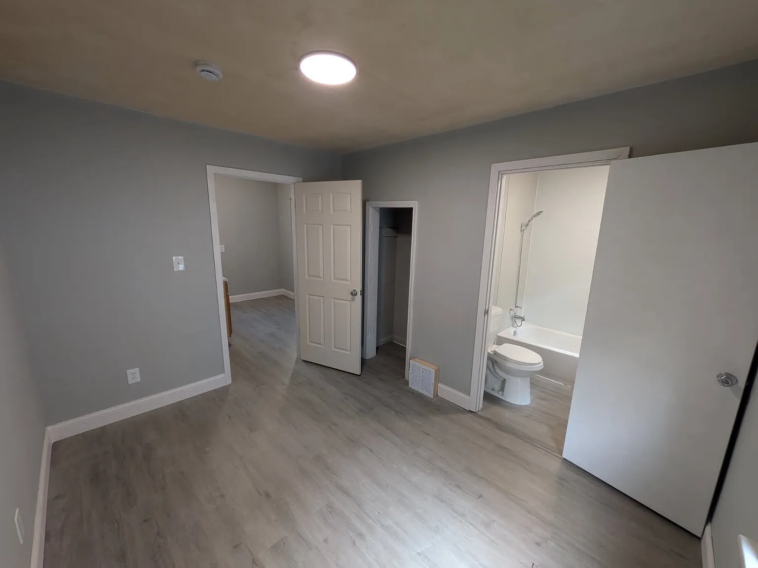 1 bed, 650 sqft, $1,197 — Photo 2