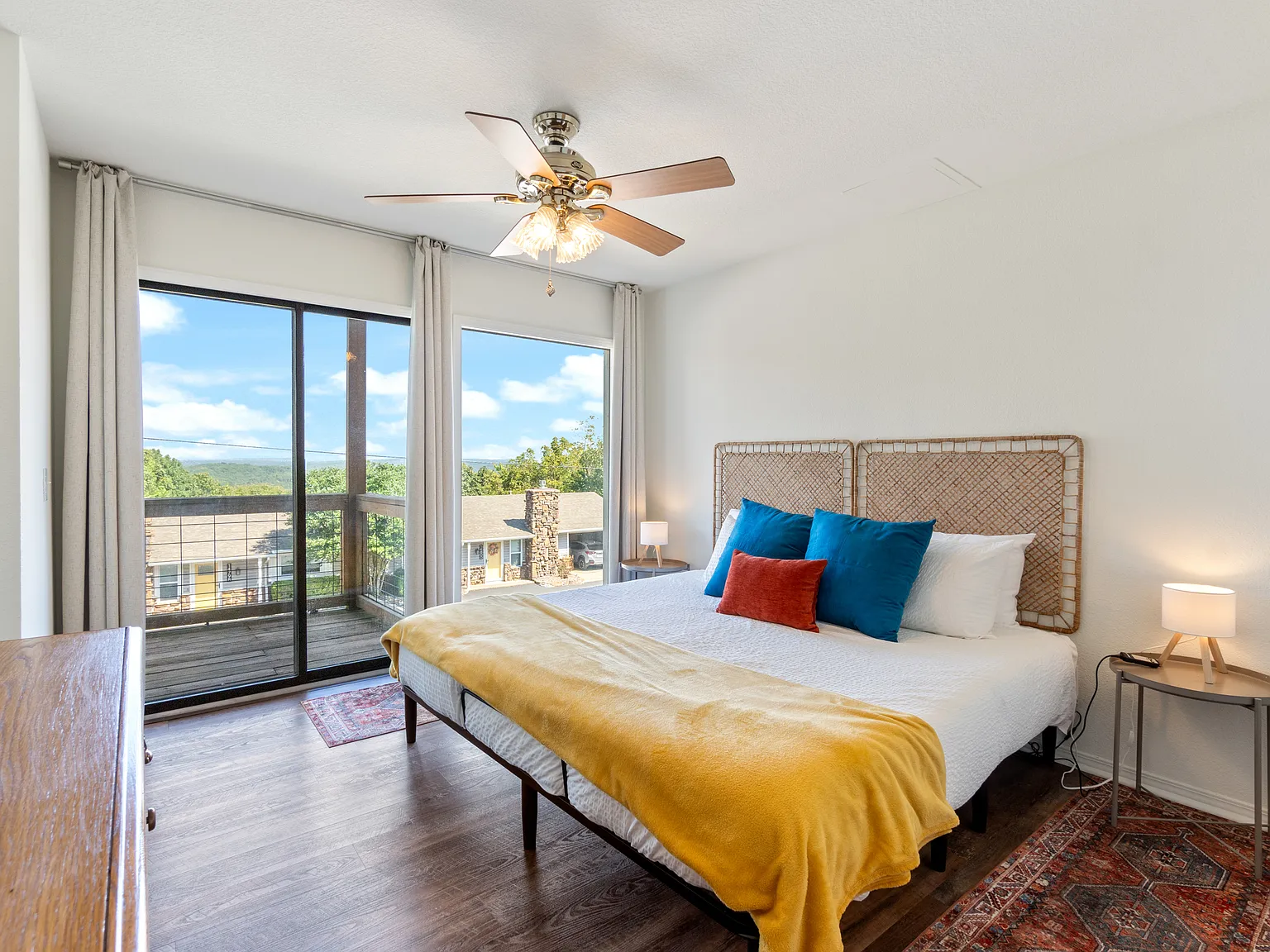 2 bed, 1545 sqft, $3,000 — Photo 3