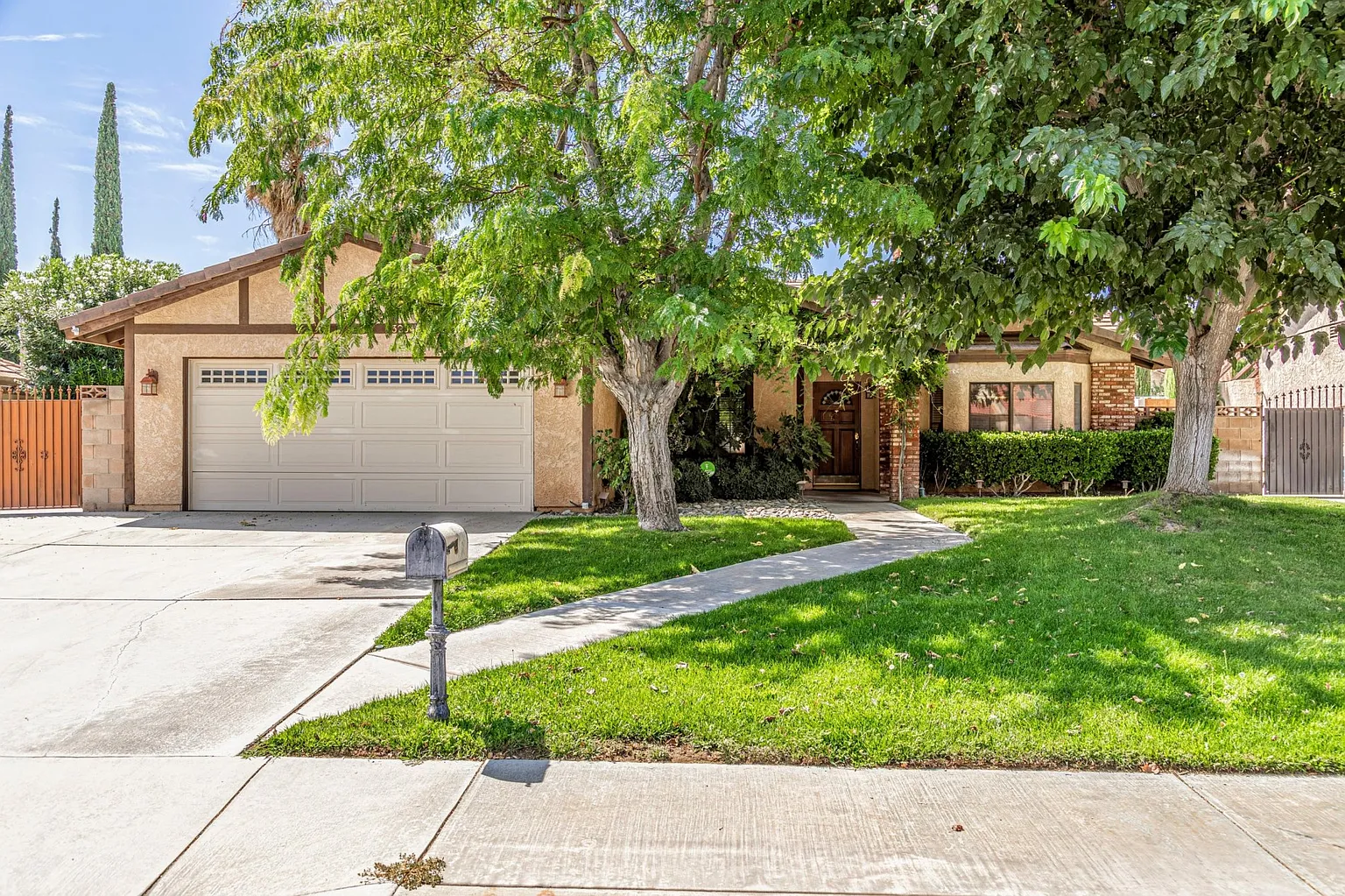 3234 Monte Carlo Ct photo 1