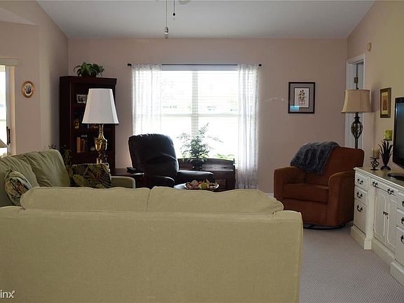 5th image of 10517R Moshie Ln