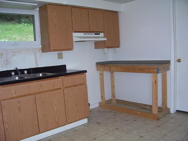 2nd image of 908 Seventh Ave