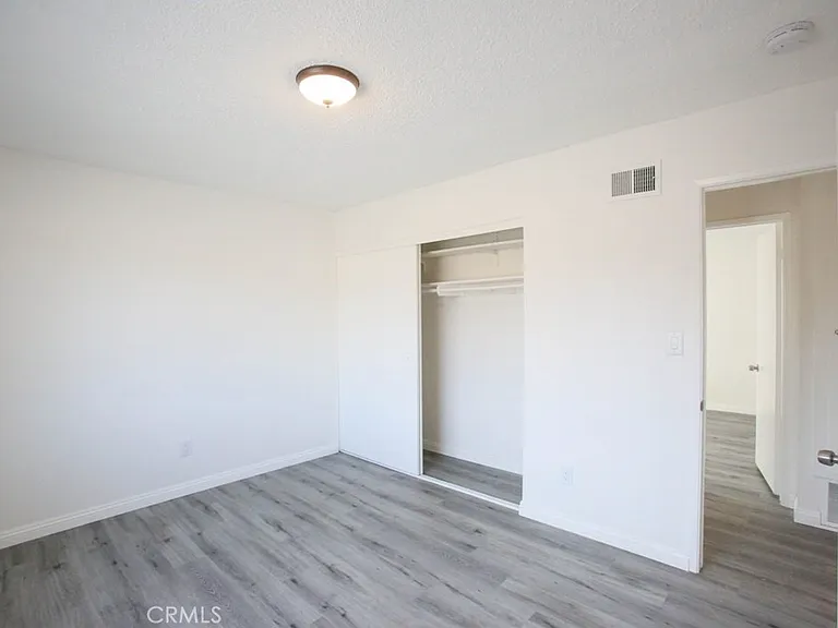 15952 Standish Ln — Photo 14