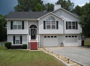 24 Camelot Dr, Cartersville, GA 30121