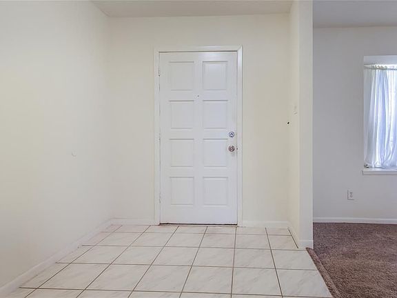 4th image of 10822 Sagetrail Dr