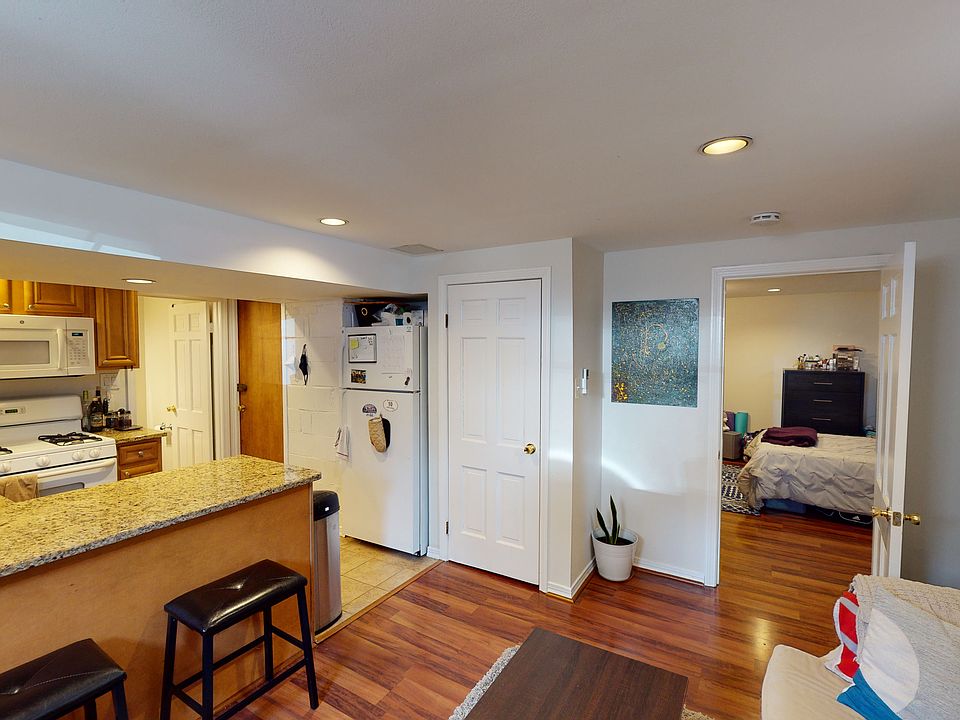 1 bedroom apartment, located on a quiet cul de sac, minutes from Harvard Square!