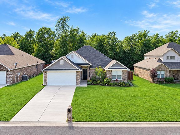 5th image of 3015 Gladstone Dr