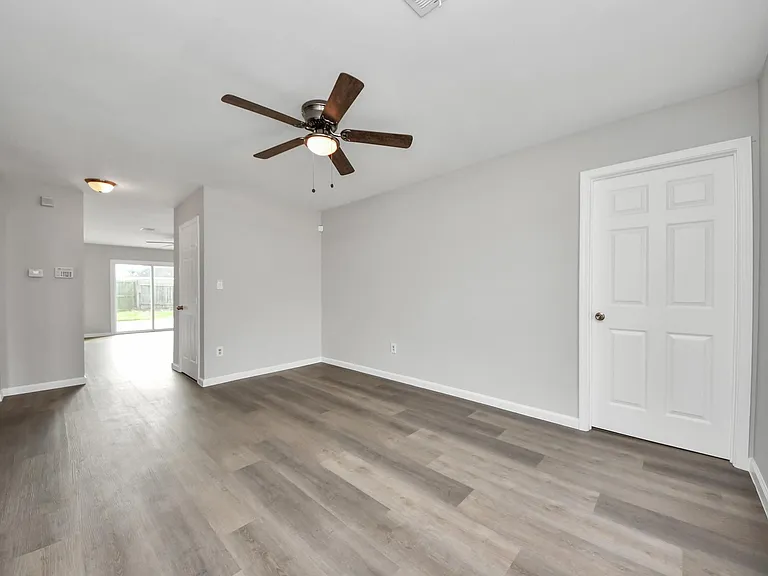 4114 Fairgreen Ln — Photo 9