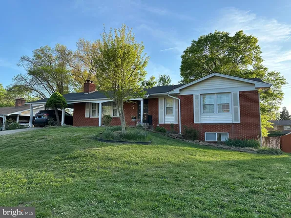 6905 Trowbridge Pl, Fort Washington, MD 20744