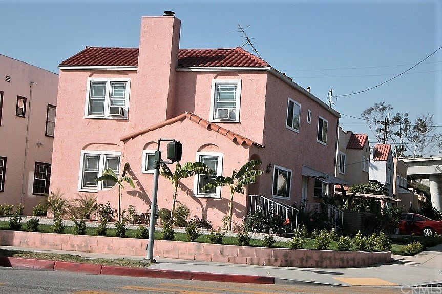 1st image of 1467 E Wilson Ave