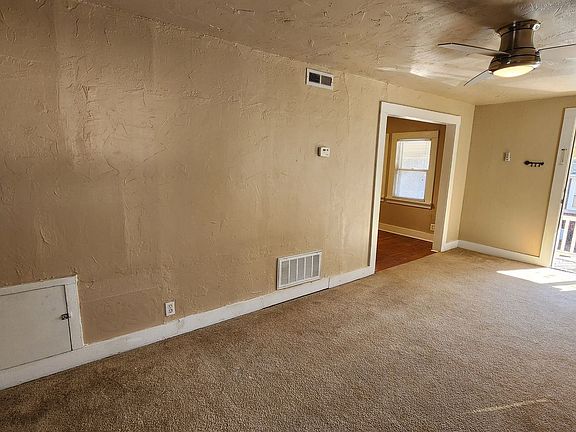 3rd image of 223 NW 24th St APT B