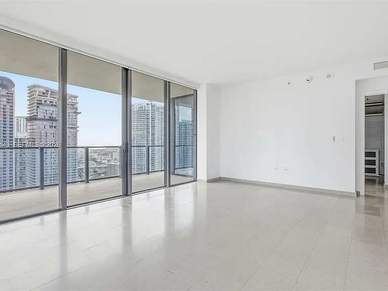 68 SE 6th St #2702 — Photo 39