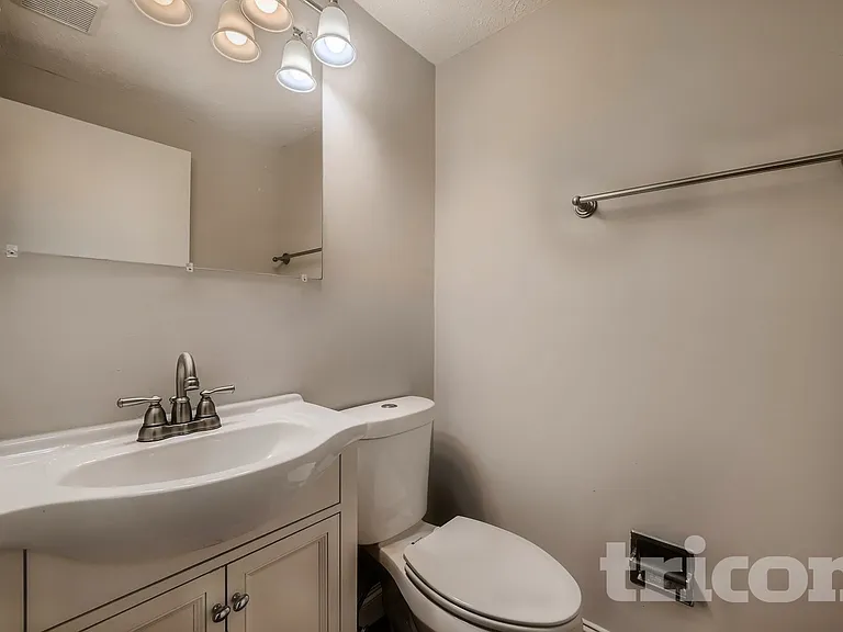 7 Randolph Springs Ct — Photo 8
