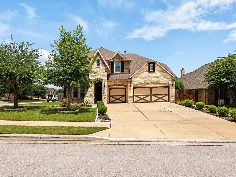 1113 Hartman Dr — Photo 1